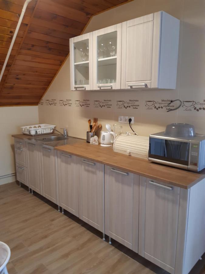 Toldi Apartman Hotel Keszthely Buitenkant foto