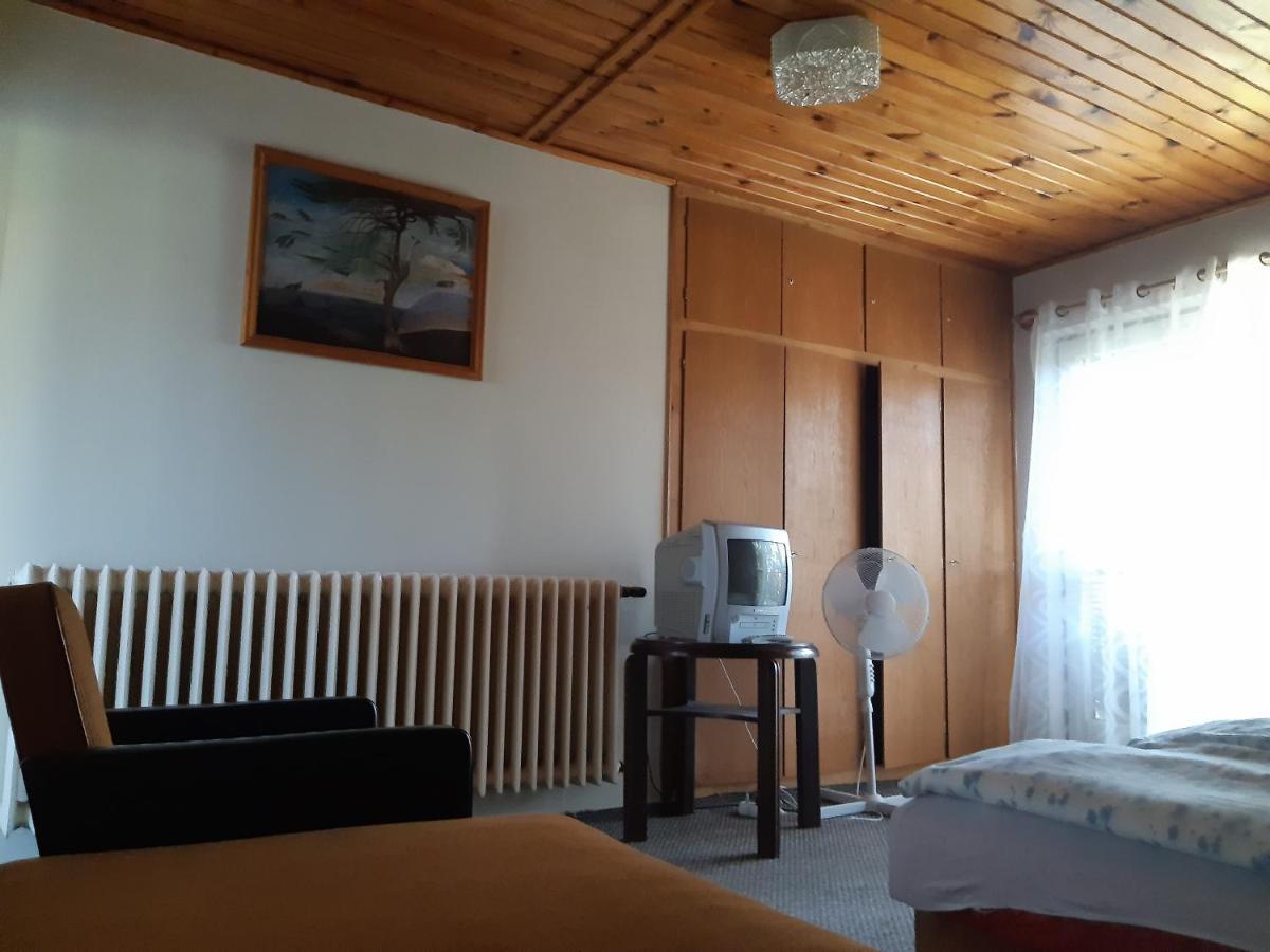 Toldi Apartman Hotel Keszthely Buitenkant foto